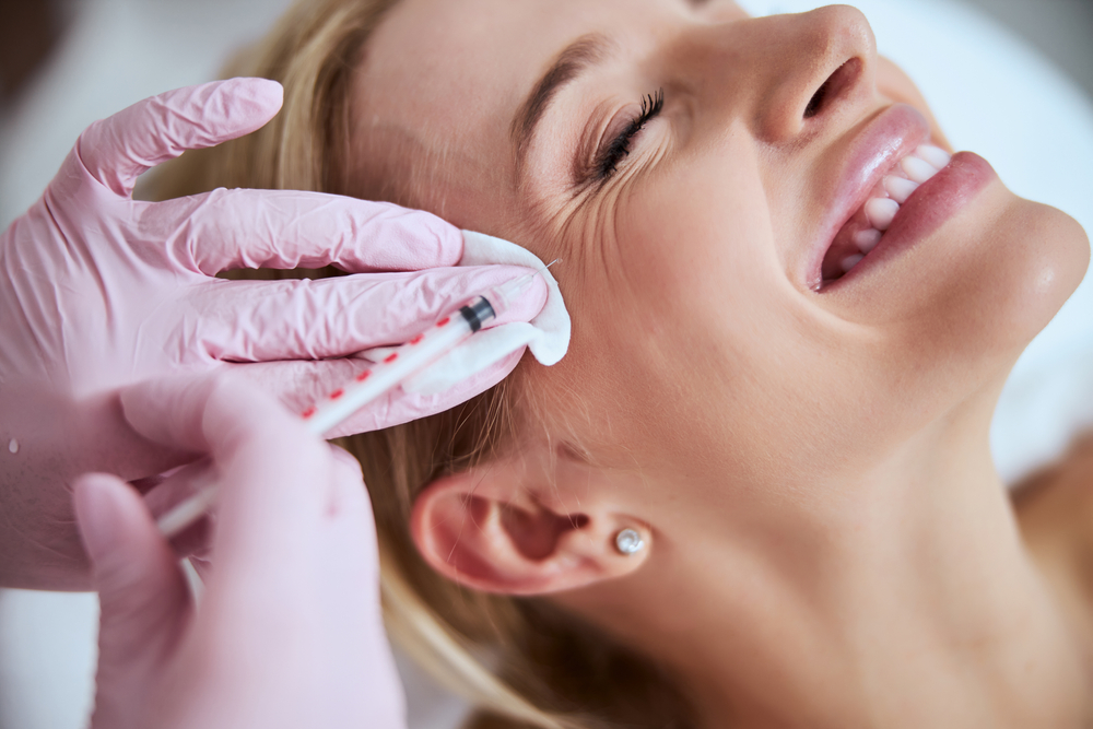 Read more about the article How to Get Rid of Crow’s Feet: 5 Proven Treatments That Work